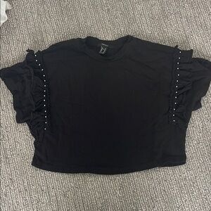 Forever 21 Black Ruffle Sleeve Crop Top